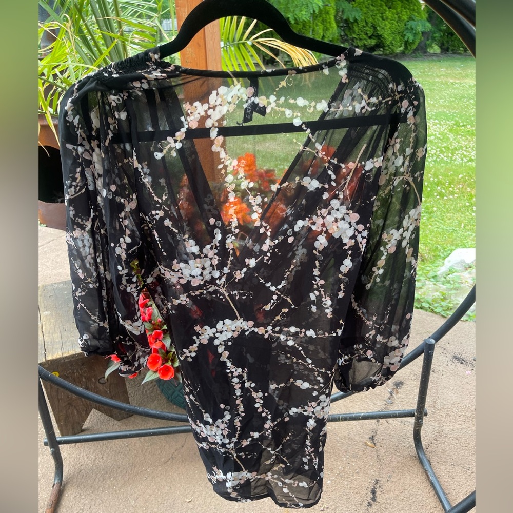 Women’s express top!